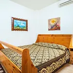 Akritas Ef Zin & Villa *