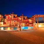 Villa Akritas Ef Zin & *