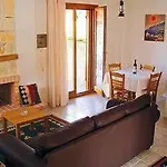 Akritas Ef Zin & * Paliouri