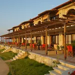 Akritas Ef Zin & Villa *