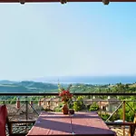 Akritas Ef Zin & Villa Paliouri
