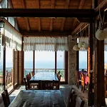 Akritas Ef Zin & Villa Paliouri