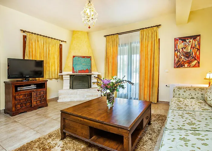 Akritas Ef Zin & Villa *