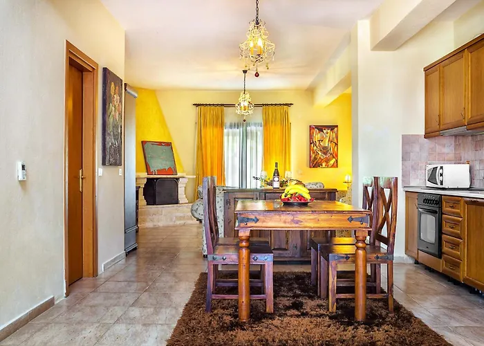 Akritas Ef Zin & Paliouri