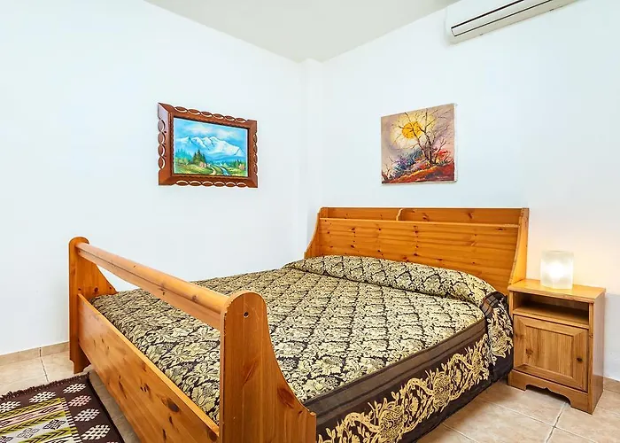 Akritas Ef Zin & Villa *