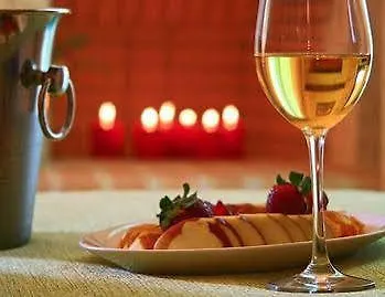 Villa Akritas Ef Zin & *