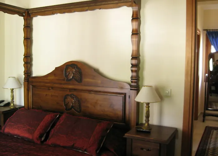 Akritas Ef Zin & Paliouri