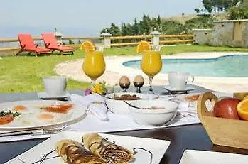 Akritas Ef Zin & * Paliouri