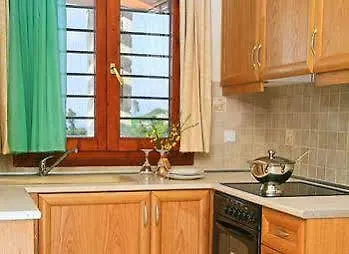 Akritas Ef Zin & * Paliouri