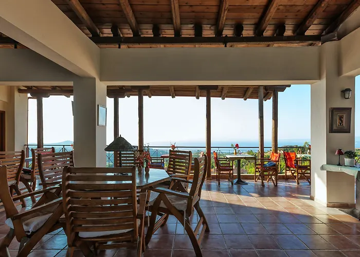 Akritas Ef Zin & Villa Paliouri