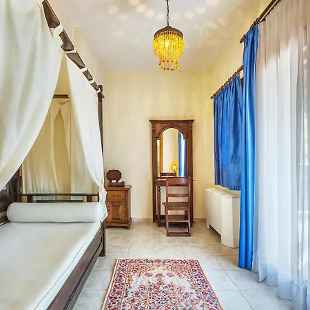 Akritas Ef Zin & Villa Paliouri