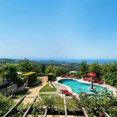 Akritas Ef Zin & Villa