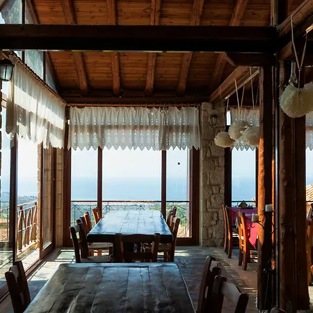 Akritas Ef Zin & Villa Paliouri